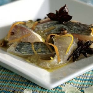 Καρπάτσιο τσιπούρας με μαστίχα Χίου -  mastihashop