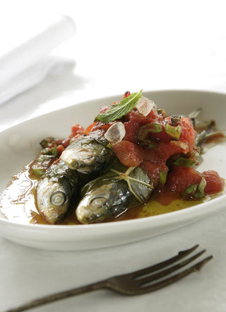 Σαρδέλες ψημένες σε αμπελόφυλλο με σάλτσα ντομάτας και μαστίχας -  mastihashop